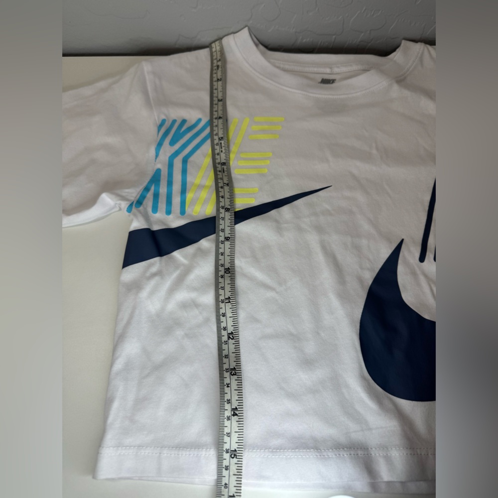 NWT Nike Girl crop top Size 6 - Picture 4 of 7